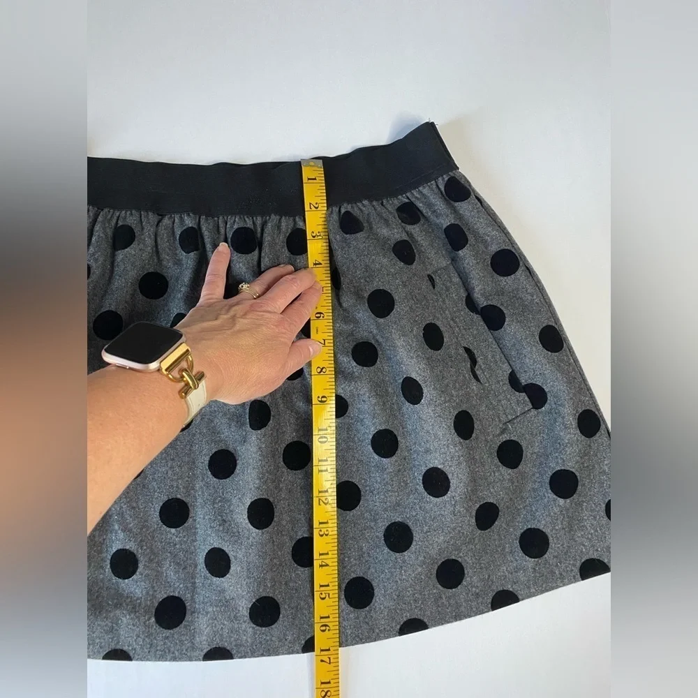 Body by Victoria‎ Secret Wool, fully lined, Polka Dot A-line, Mini Skirt. Size M